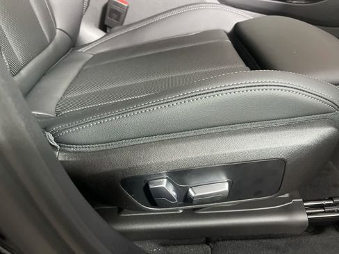 Used 2023 BMW X3 xDrive30i w/ Convenience Package AWD/4WD image 16