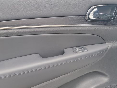 Used 2020 Jeep Grand Cherokee High Altitude AWD/4WD image 15