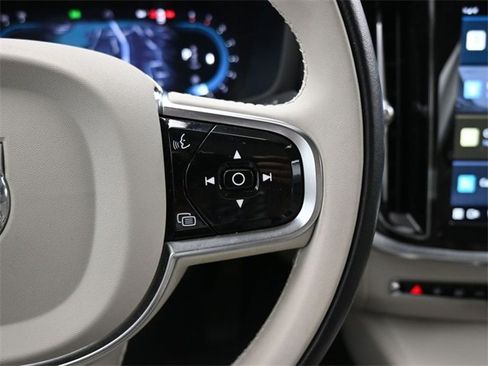 Used 2024 Volvo S60 B5 Ultimate image 24