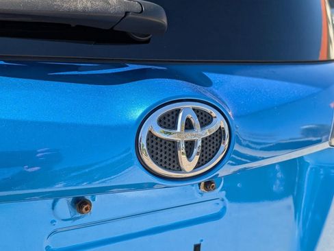 Used 2018 Toyota RAV4 XLE w/ Plus Extra Value Package image 15