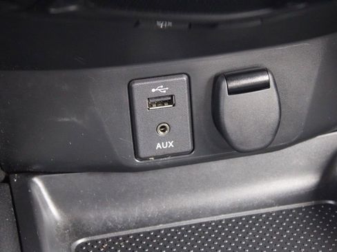 Used 2018 Nissan Rogue Sport SV image 37