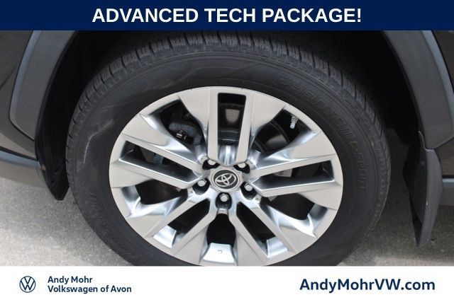 Used 2019 Toyota RAV4 Limited w/ Advanced Technology Package AWD/4WD image 12