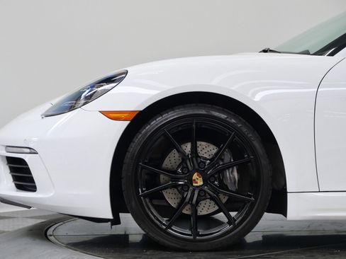 Used 2021 Porsche 718 Cayman RWD image 45