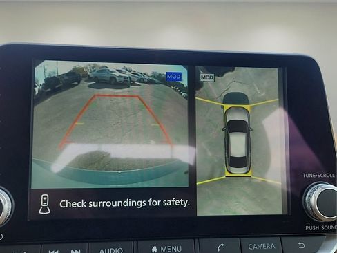 New 2025 Nissan Sentra SV w/ SV Premium Package FWD image 6