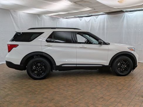 Certified 2023 Ford Explorer XLT w/ Class IV Trailer Tow Package AWD/4WD image 8