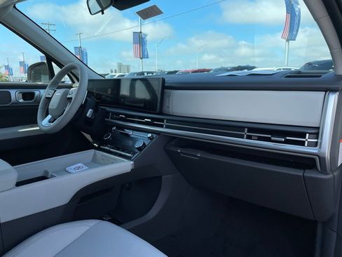 New 2026 Hyundai Santa Fe SE image 28