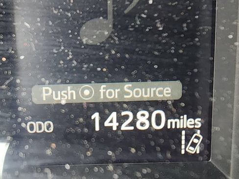 Certified 2019 Toyota Highlander XLE AWD/4WD image 15