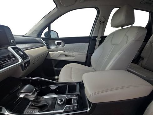 Used 2021 Kia Sorento SX AWD/4WD image 11