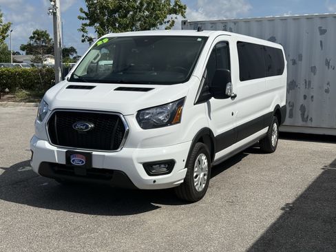 Used 2025 Ford Transit 350 XLT RWD image 7