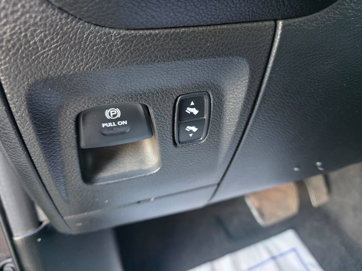 Used 2020 RAM 1500 Big Horn AWD/4WD image 21