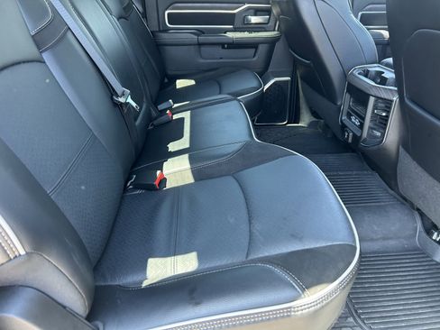 Used 2025 RAM 2500 Laramie AWD/4WD image 13