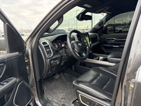 Used 2020 RAM 1500 Laramie w/ Sport Appearance Package image 20