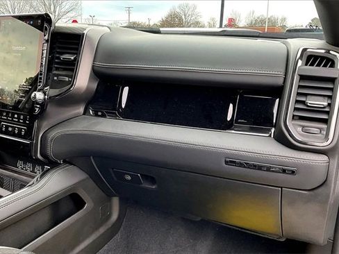 Used 2025 RAM 3500 Limited image 21