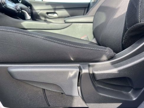 Used 2022 Nissan Sentra SV w/ All-Weather Package image 17