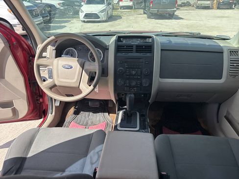 Used 2012 Ford Escape XLS FWD image 13