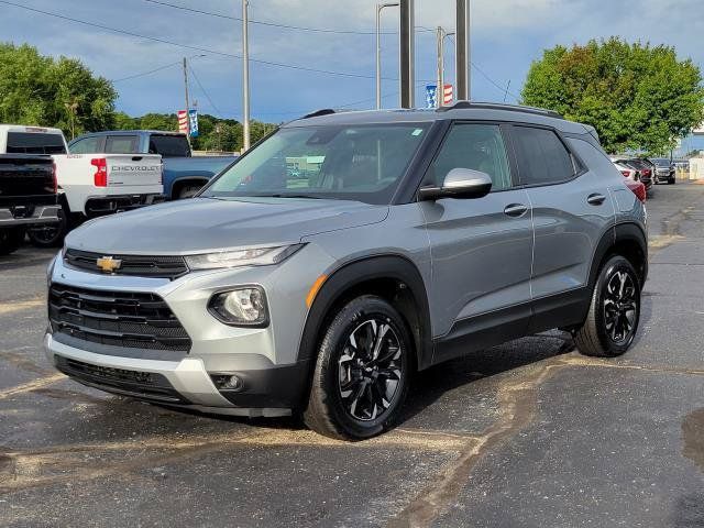 Used 2023 Chevrolet TrailBlazer LT FWD image 4