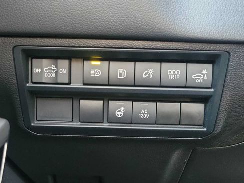 Used 2024 Toyota Tundra Limited AWD/4WD image 24