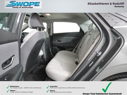 Certified 2025 Hyundai Elantra Limited image 11