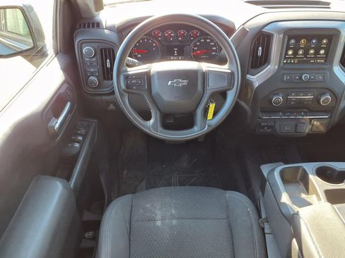 Used 2019 Chevrolet Silverado 1500 Custom Trail Boss w/ Custom Convenience Package AWD/4WD image 12