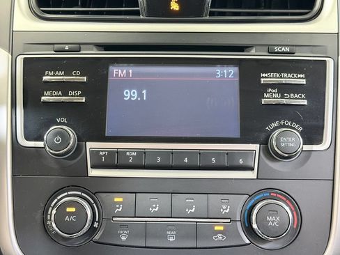 Used 2017 Nissan Altima 2.5 S w/ Power Driver Seat Package FWD image 46