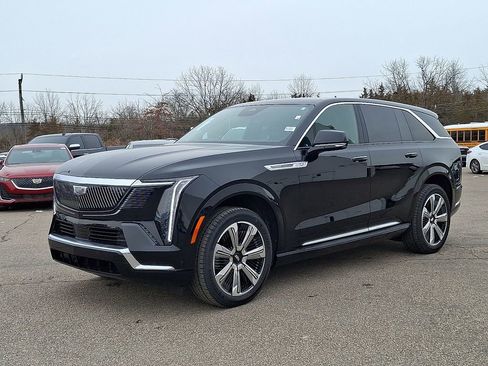 New 2025 Cadillac Escalade IQ Luxury 2 image 26