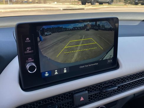 Certified 2026 Honda HR-V LX image 15