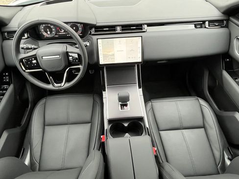 New 2026 Land Rover Range Rover Velar Dynamic SE image 14