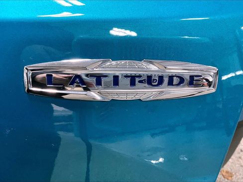 Used 2022 Jeep Renegade Latitude w/ Convenience Group image 10