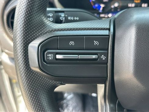 Used 2025 Chevrolet Colorado W/T AWD/4WD image 22