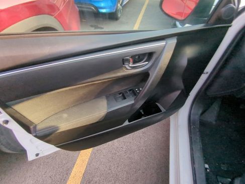 Used 2019 Toyota Corolla LE FWD image 8
