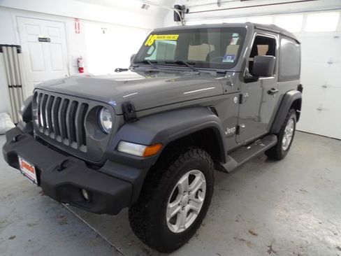 Used 2018 Jeep Wrangler Sport S image 12