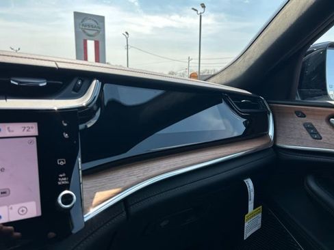 New 2026 Jeep Grand Cherokee Summit image 47