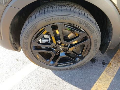 Certified 2023 Kia Telluride EX X-Line AWD/4WD image 10