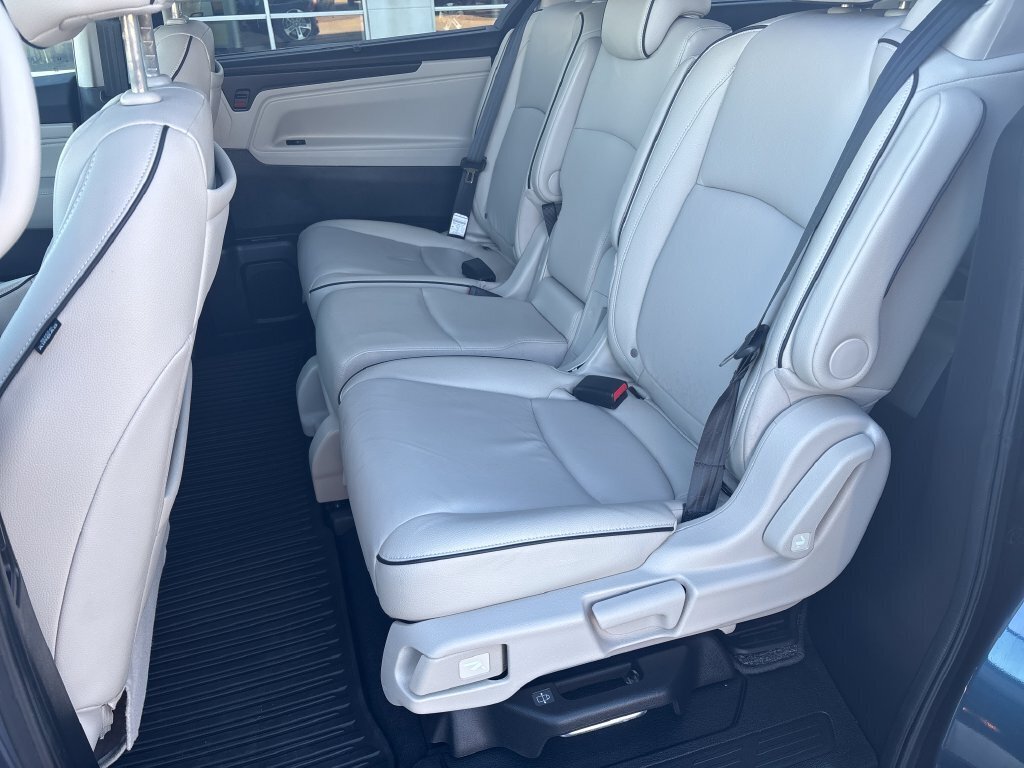 Used 2025 Honda Odyssey Touring image 25