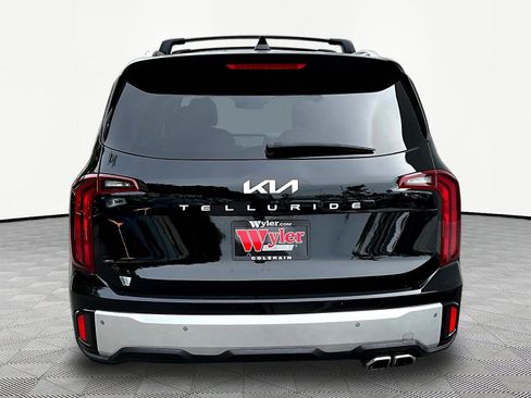 Certified 2024 Kia Telluride S w/ S Sunroof Package FWD image 5