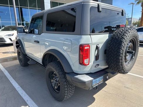 Used 2022 Ford Bronco Black Diamond image 5