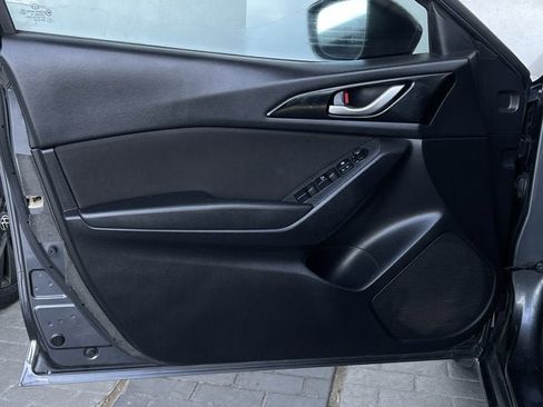 Used 2016 MAZDA MAZDA3 i Sport image 9