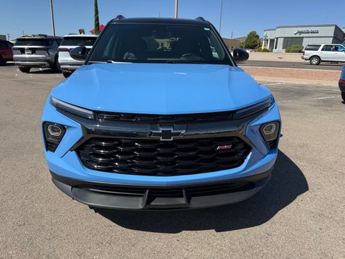 Used 2024 Chevrolet TrailBlazer RS w/ Convenience Package FWD image 2