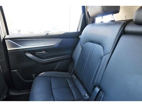 Certified 2025 MAZDA CX-90 3.3 Turbo w/ Preferred Package image 9