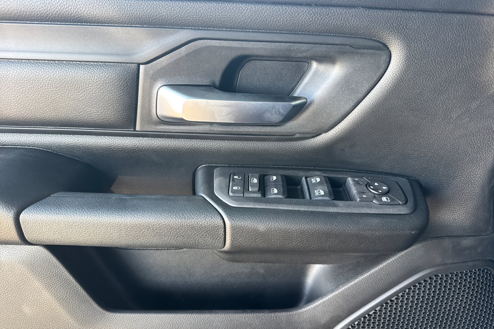 New 2026 RAM 1500 Express AWD/4WD image 10