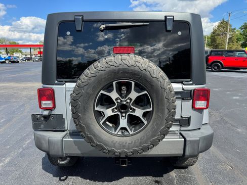 Used 2013 Jeep Wrangler Unlimited Sport AWD/4WD image 6