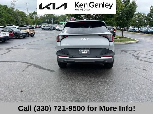 Certified 2026 Kia Sportage EX FWD image 12