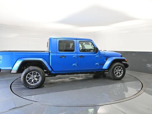 New 2026 Jeep Gladiator Sport AWD/4WD image 15