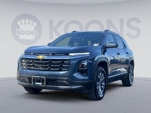 Used 2025 Chevrolet Equinox LT w/ Convenience Package II image 1