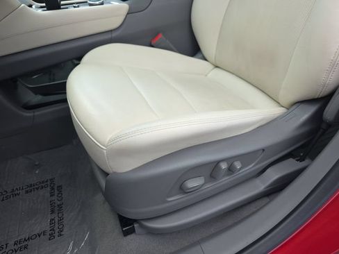 Used 2021 Cadillac XT5 Premium Luxury w/ LPO, Floor Liner Package AWD/4WD image 30