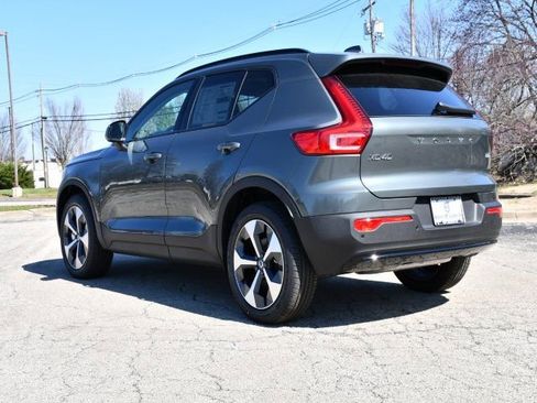 New 2026 Volvo XC40 B5 Core w/ Protection Package Premier image 5