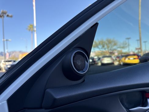 Used 2018 Honda Civic EX image 30