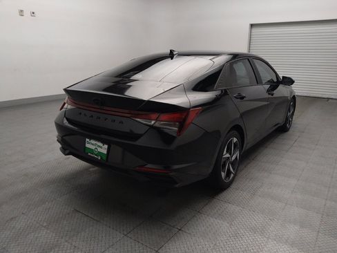 Used 2023 Hyundai Elantra SEL w/ Convenience Package FWD image 9