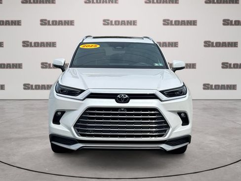 Used 2025 Toyota Grand Highlander AWD Hybrid image 8
