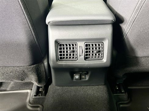 Used 2025 Toyota Camry LE image 23